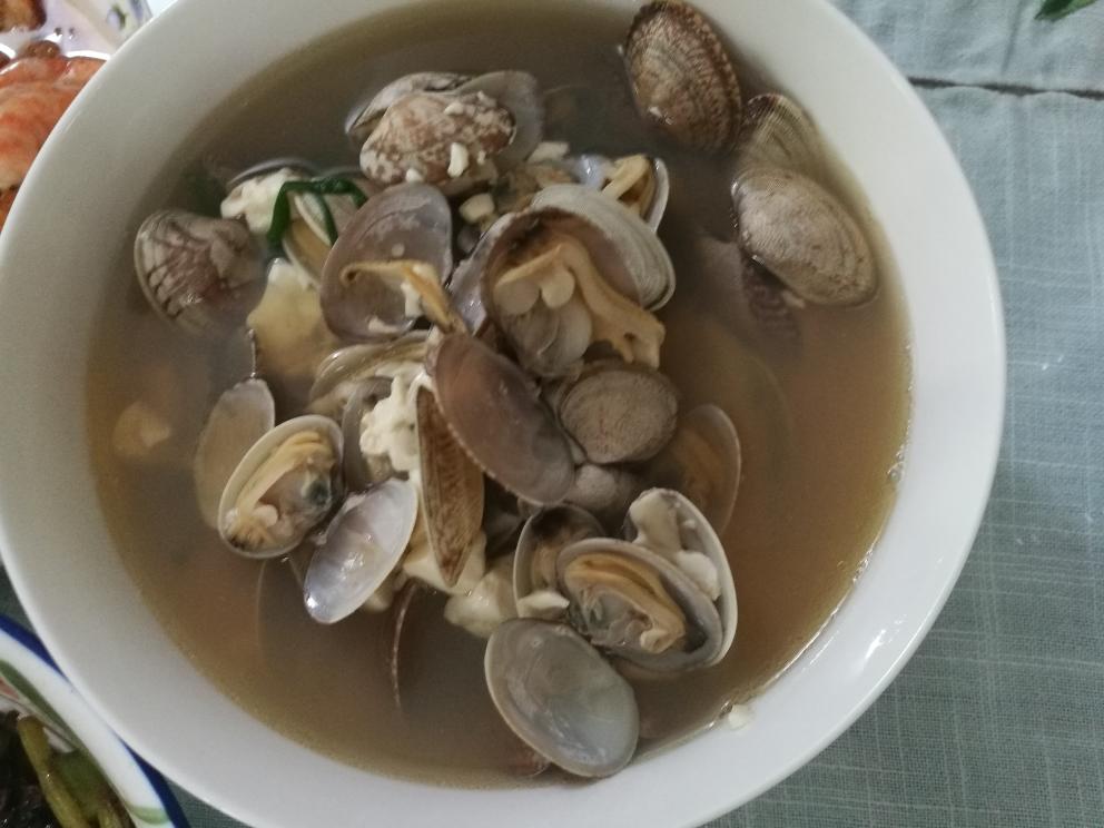 蛤蜊豆腐汤的做法