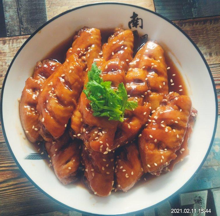 厨师长教你：“可乐鸡翅”的家常做法，味道鲜嫩可口，先收藏起来