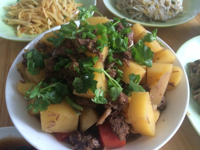 土豆炖牛肉