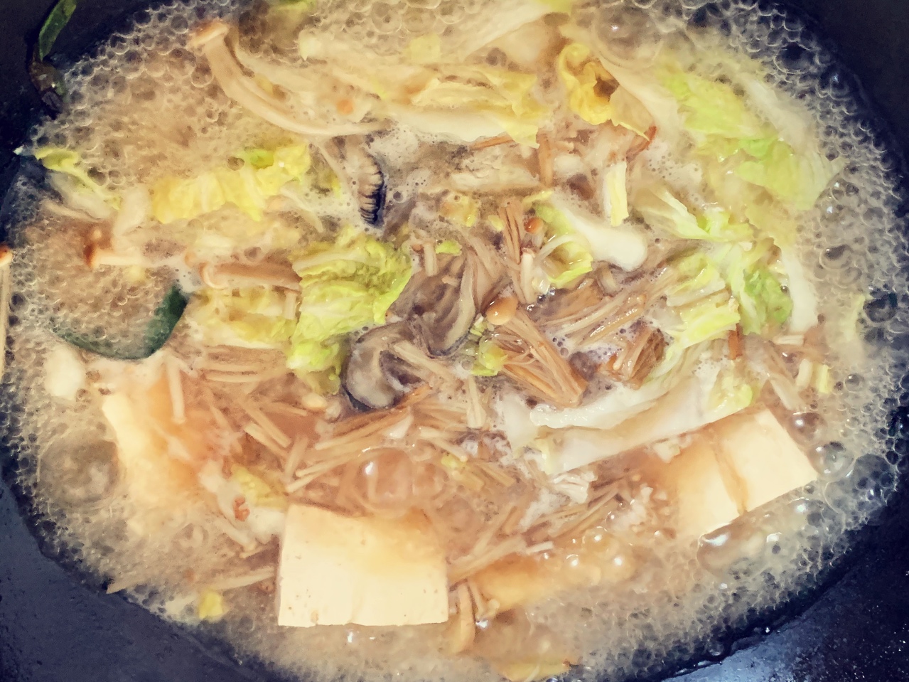 生蚝豆腐菜蔬汤（一人食）的做法