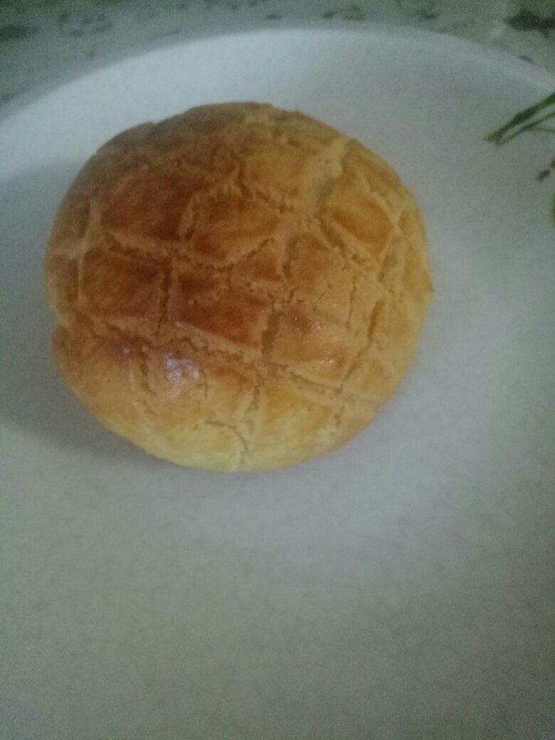 好吃到炸裂的港式菠萝包（附带制作酥皮的小视频）