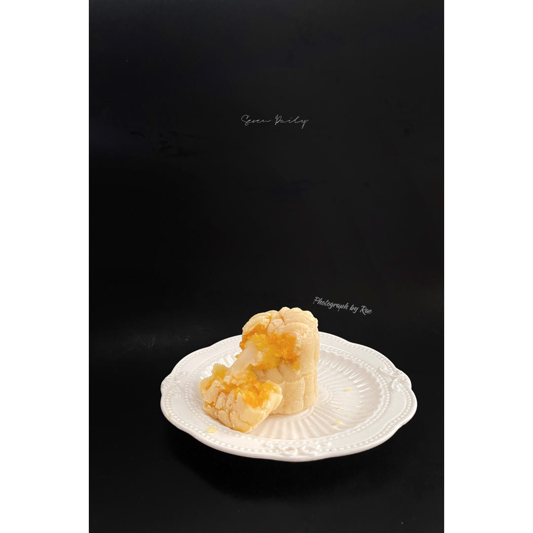 脆皮奶黄拉丝月饼