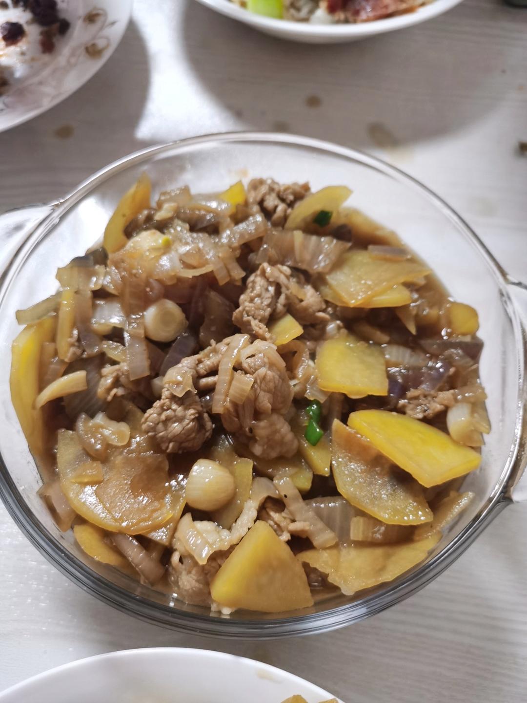 巨下饭的洋葱土豆烧牛肉