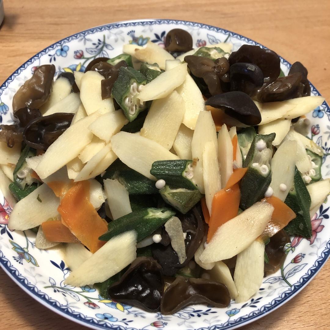 秋葵木耳炒山药