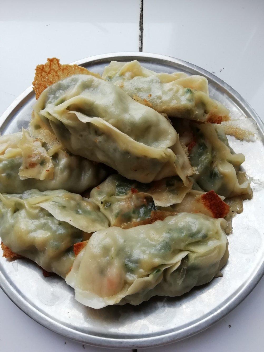 锅贴饺子