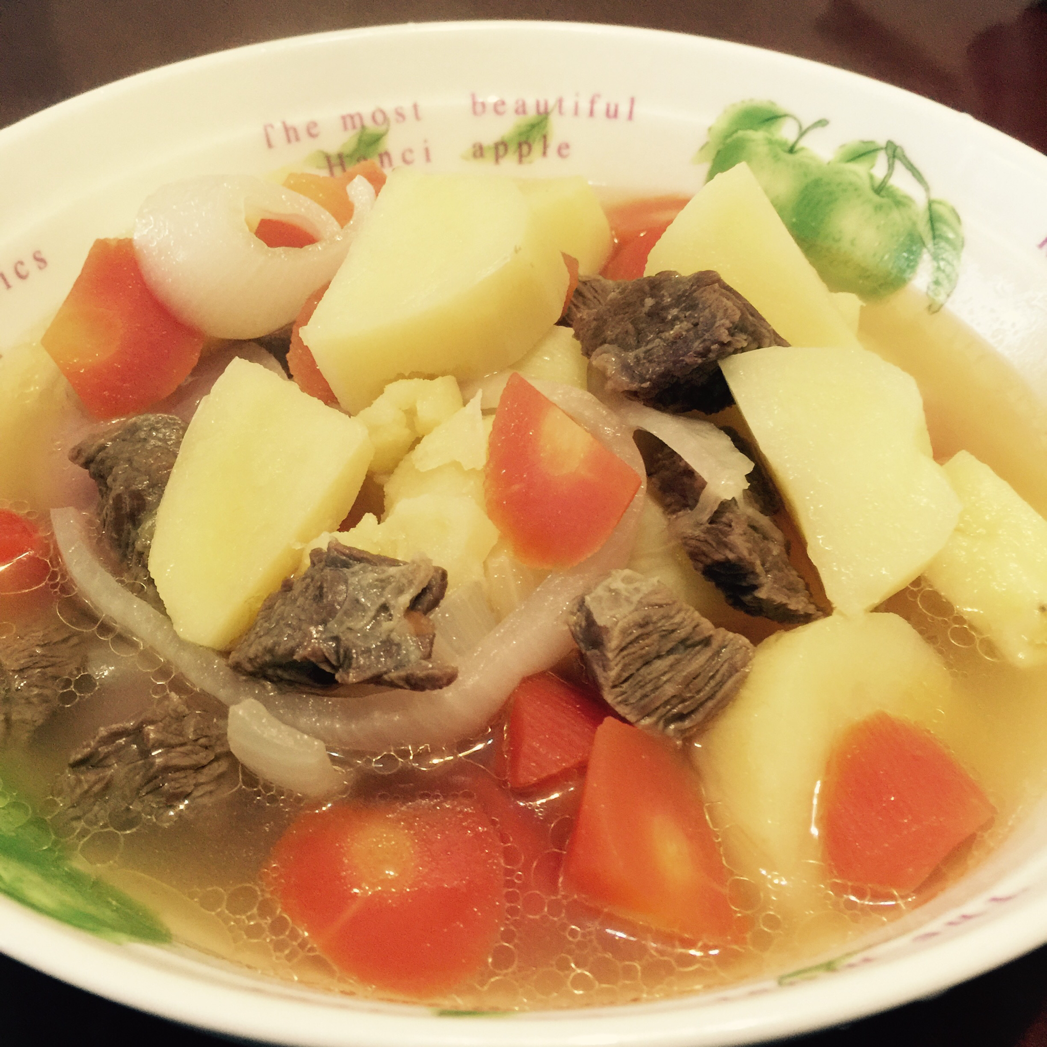 洋葱土豆胡萝卜炖牛肉