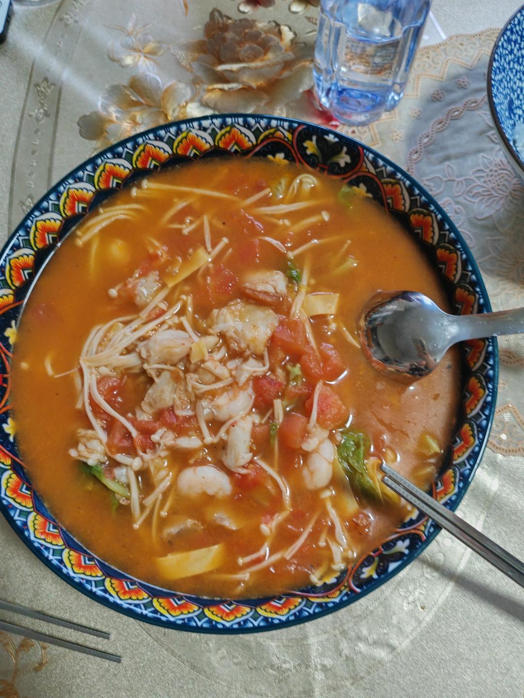 番茄鱼巴沙鱼（也可以用番茄龙利鱼），番茄酱汁超浓郁，营养又下饭！