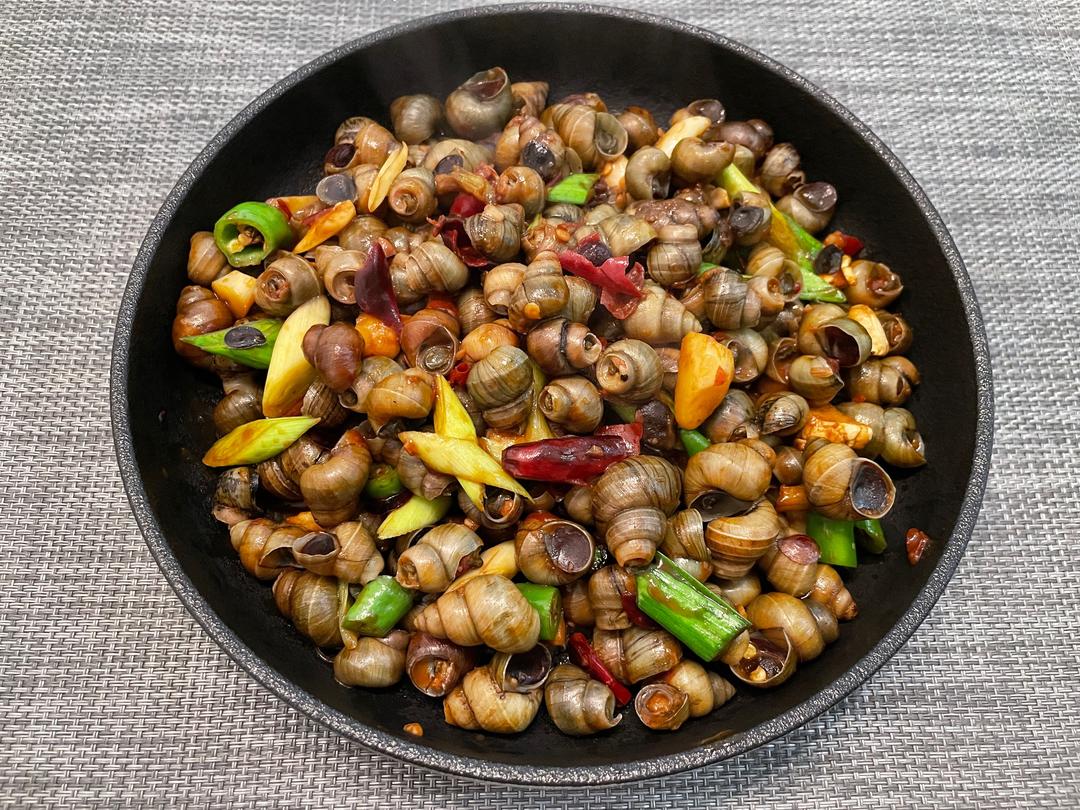 酱爆螺蛳——忍不住喝点小酒，是因为最爱这麻烦