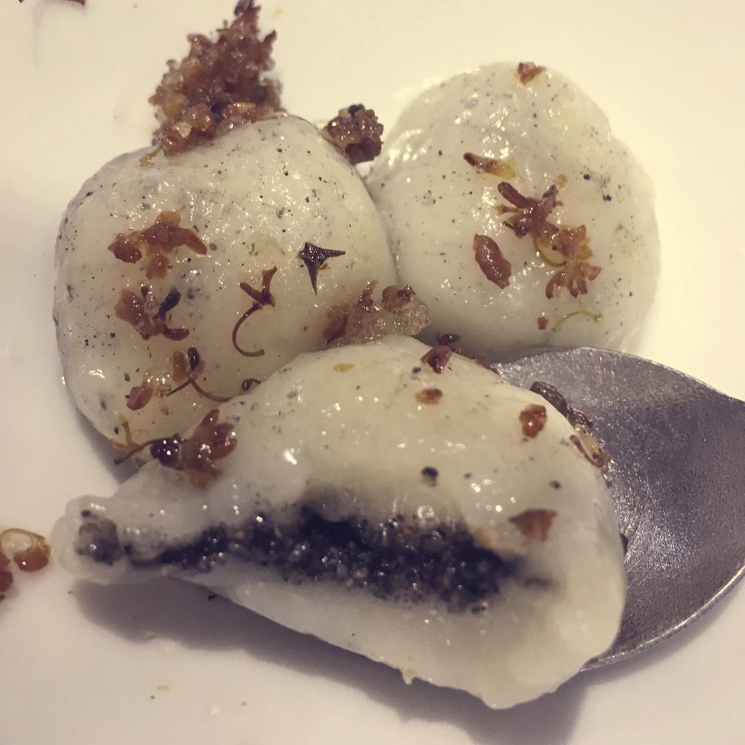 黑芝麻汤圆