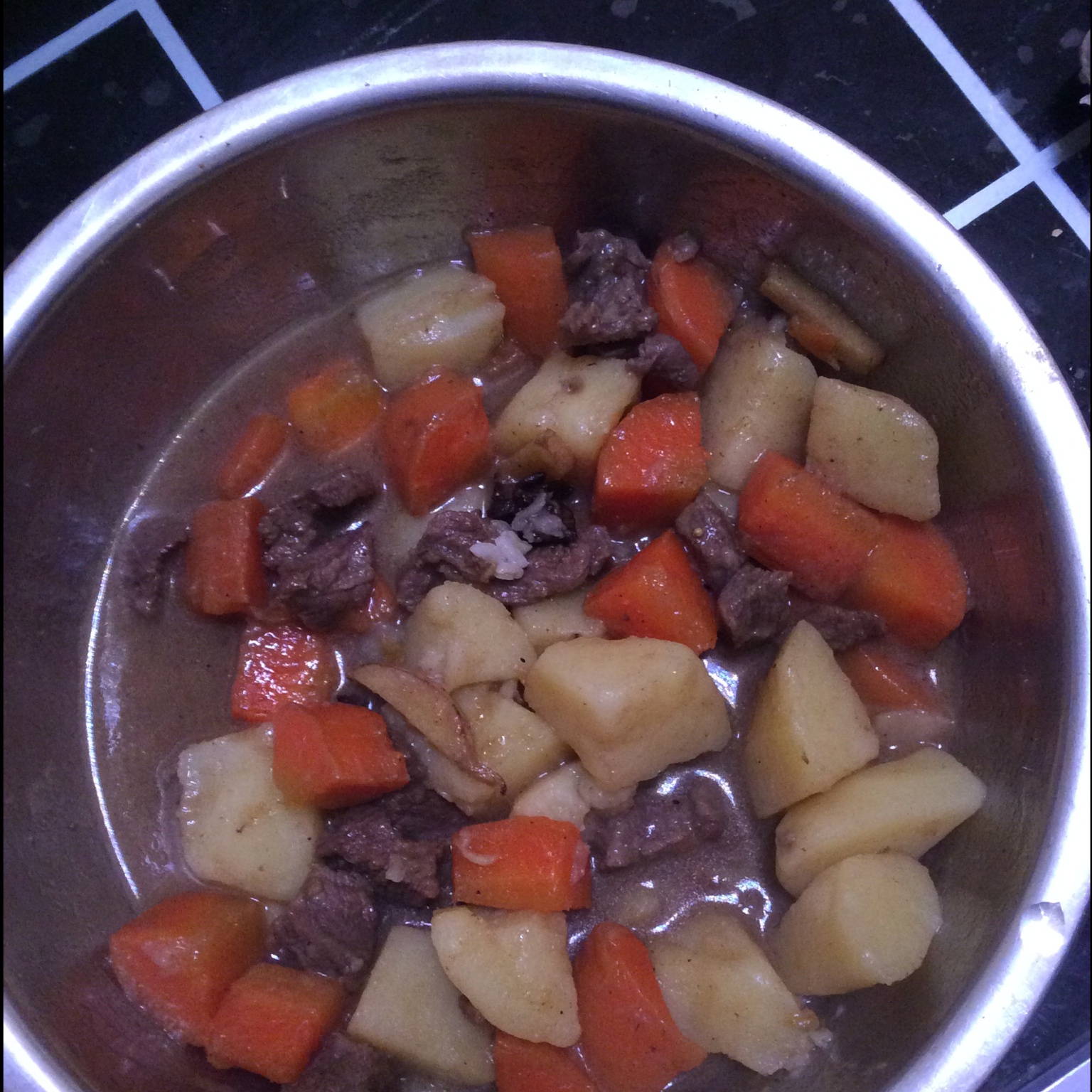 红萝卜土豆炖牛肉