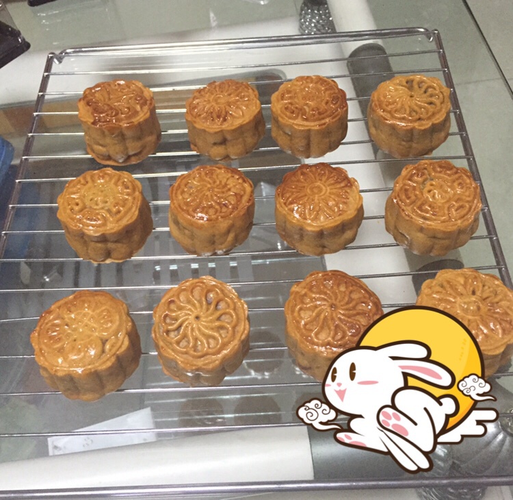 广式月饼——蛋黄莲蓉月饼