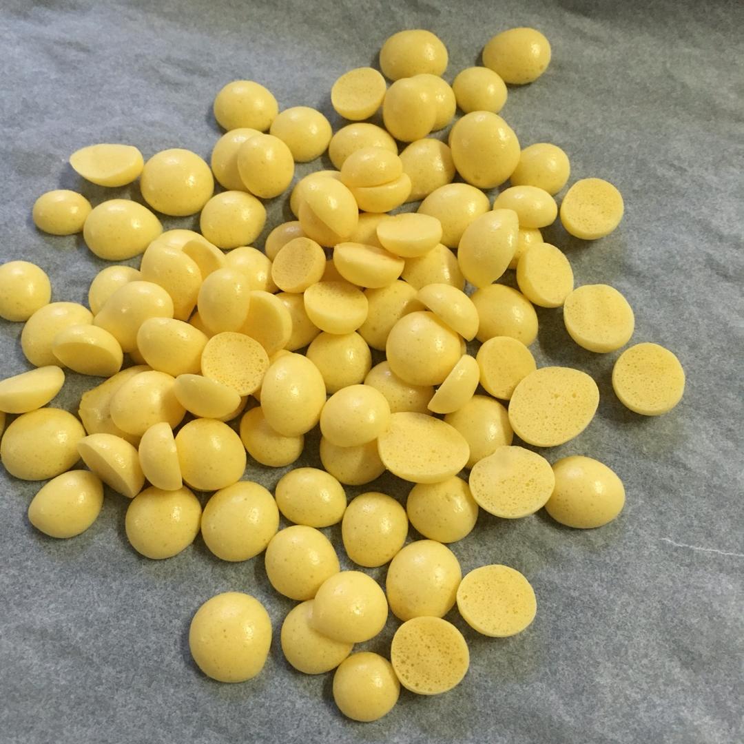 入口即化的无添加蛋黄溶豆