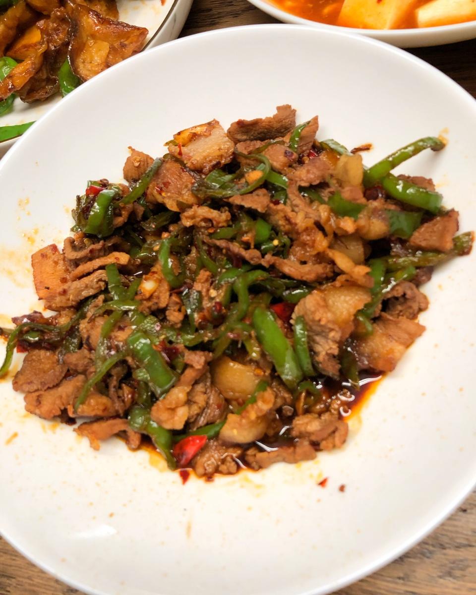 农家小炒肉【记忆中勾魂的油汤】