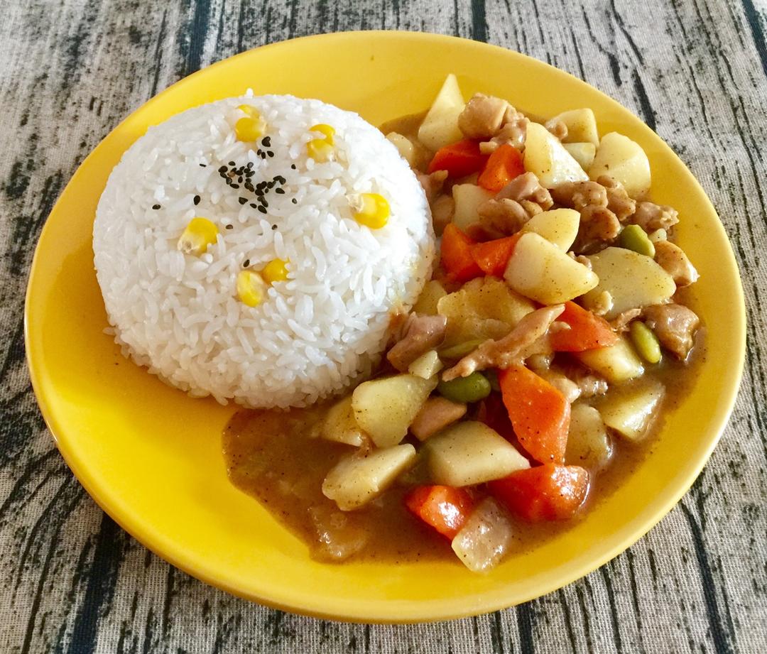 咖喱鸡肉饭
