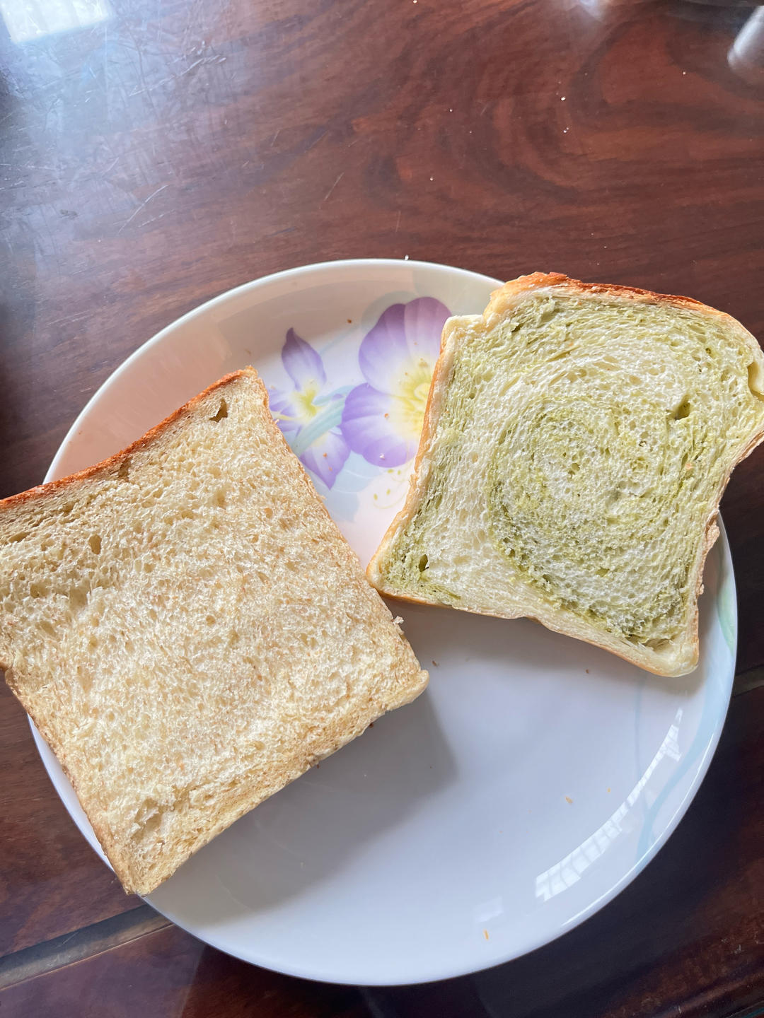 清香柔软的抹茶红豆吐司