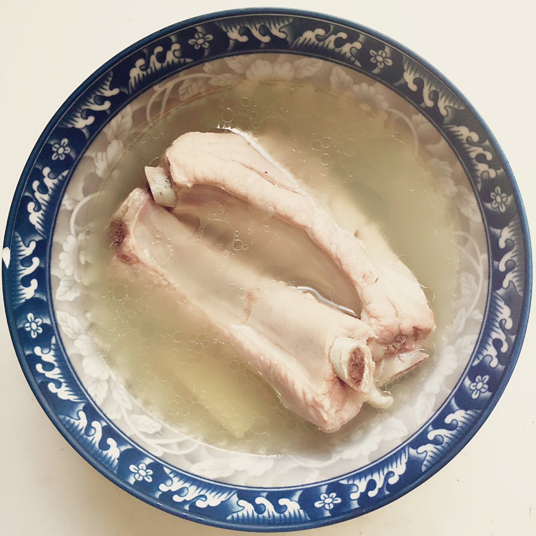 家常炖排骨