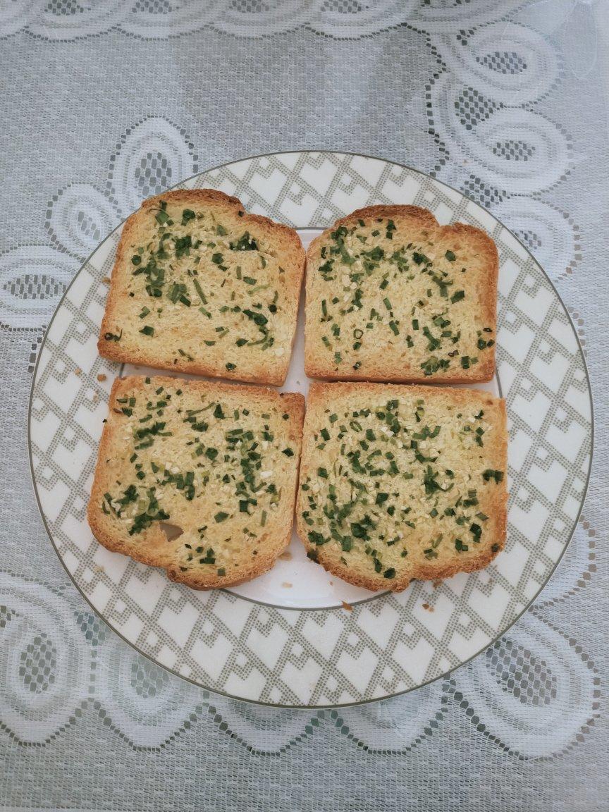 蒜香烤面包片