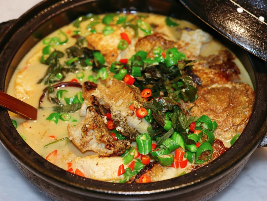 紫苏青椒豆腐焖鱼块
