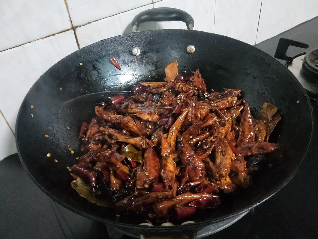 好吃不长肉～周黑鸭味鸡翅尖 ---重庆版