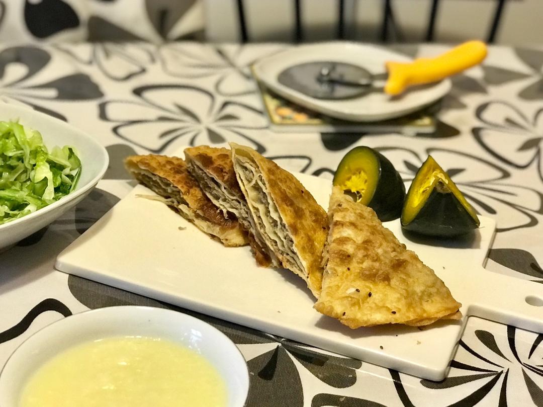 早餐猪肉馅饼【不用发面的肉饼】