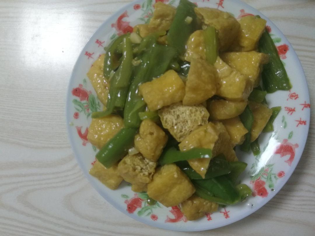 青椒油豆腐