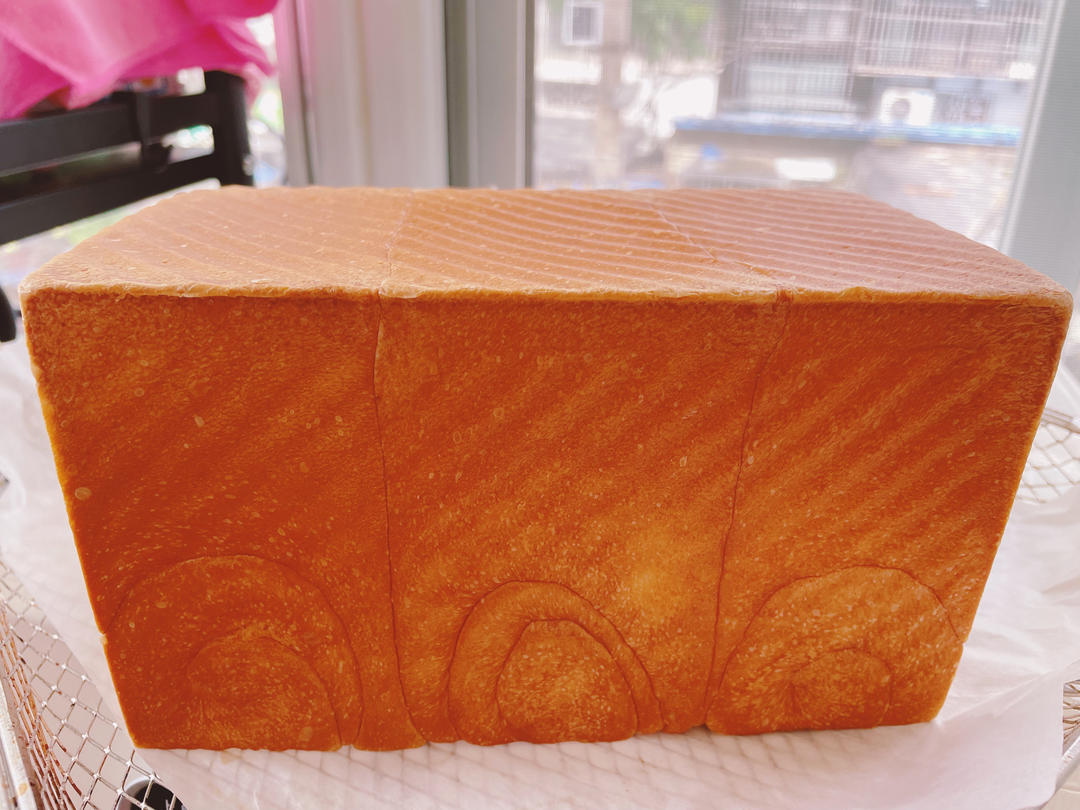 吐司，奶香手撕面包，超级香浓