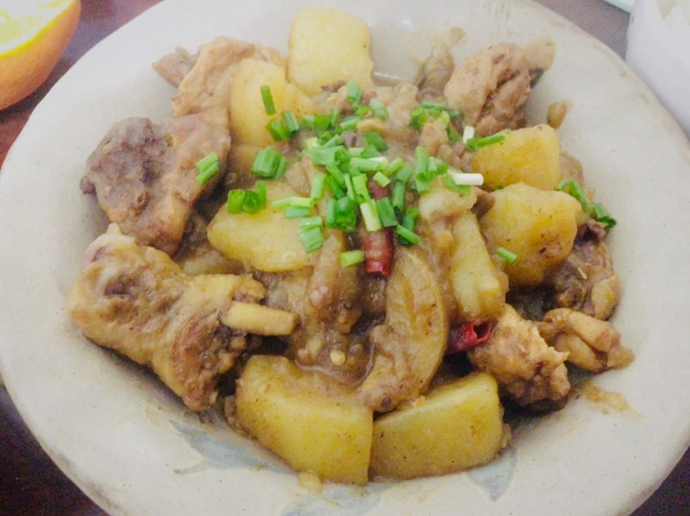红烧鸡块炖土豆