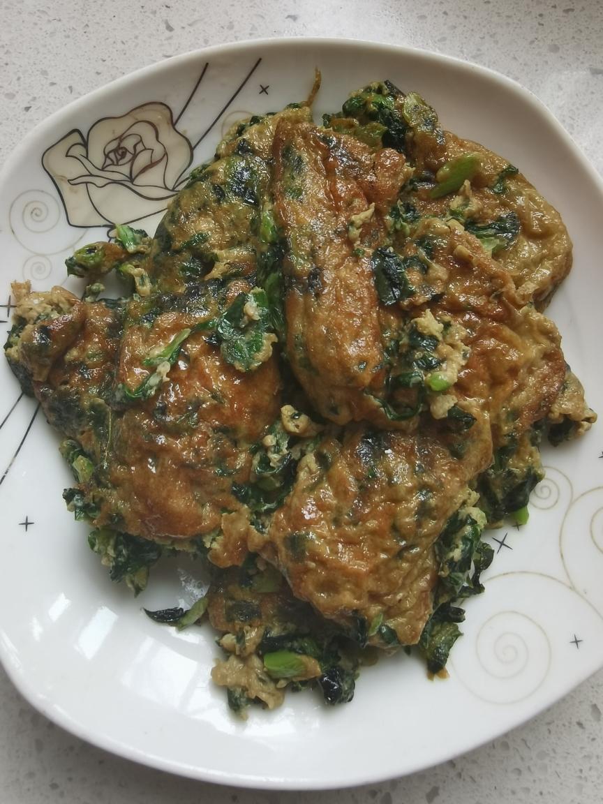 莴笋叶蛋饼