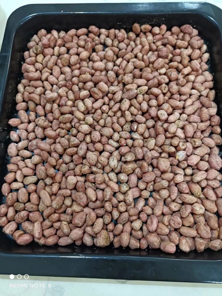 【视频食谱】蒜香烤花生