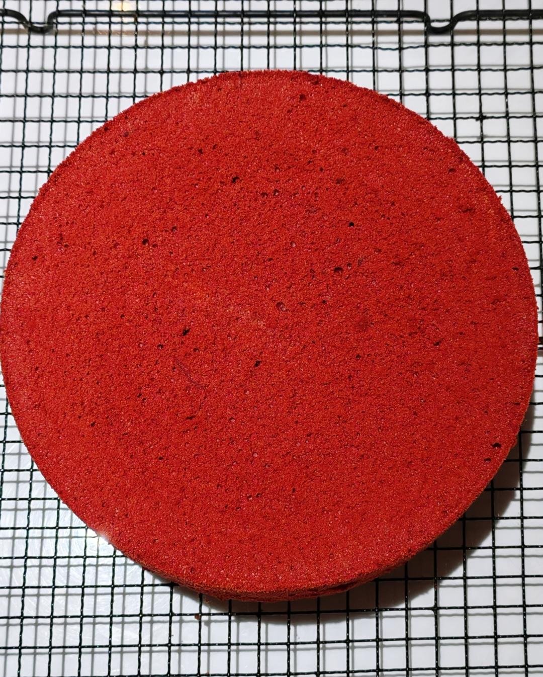 八寸红丝绒戚风蛋糕