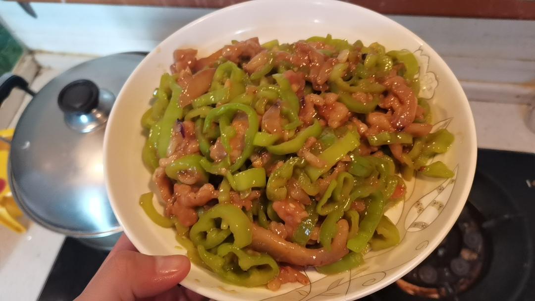 ‼️好吃到舔盘的青椒肉丝盖浇饭