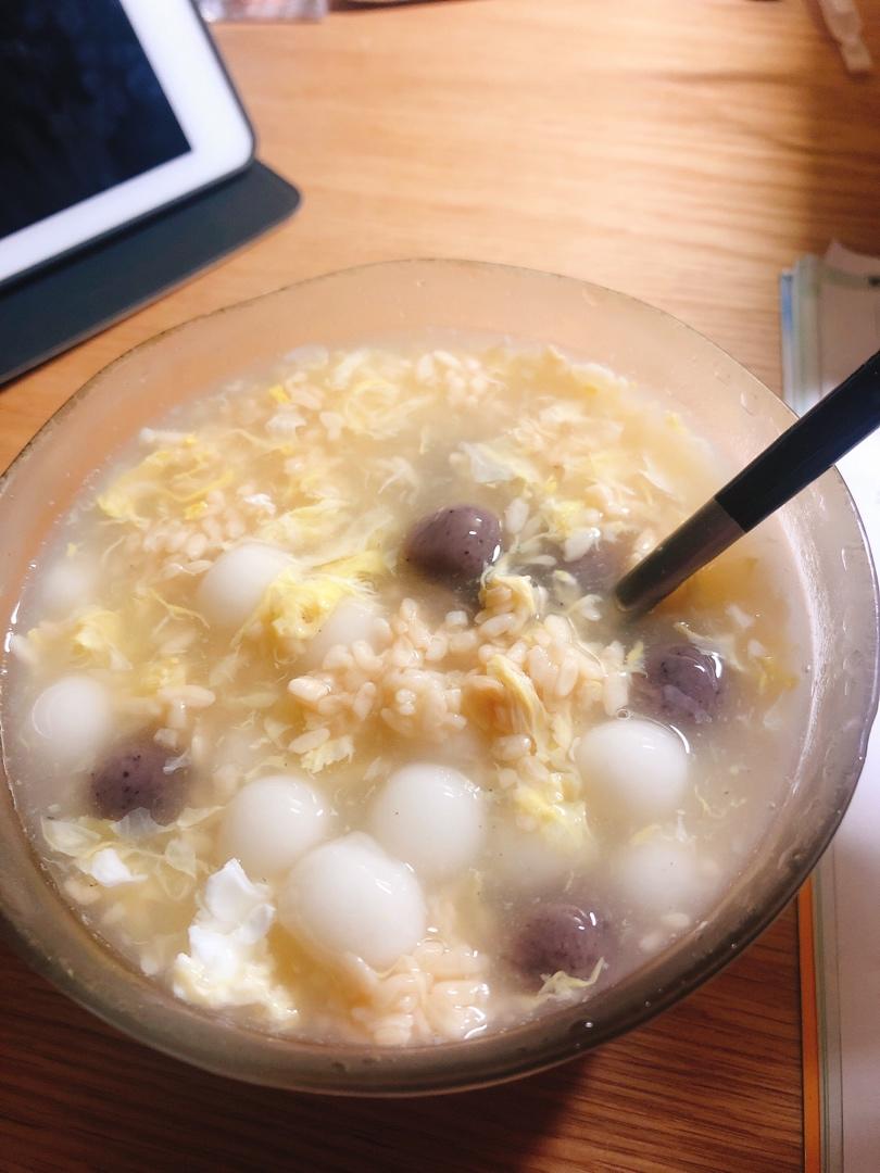 口感细腻的香甜酒酿小圆子