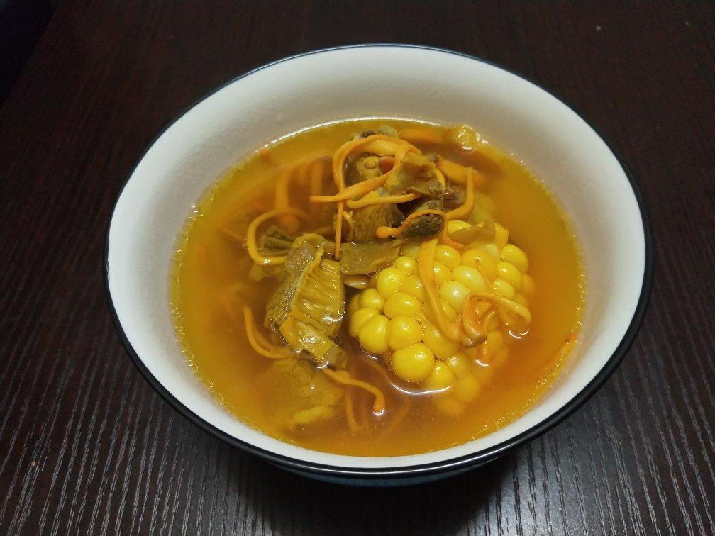 虫草花玉米排骨汤