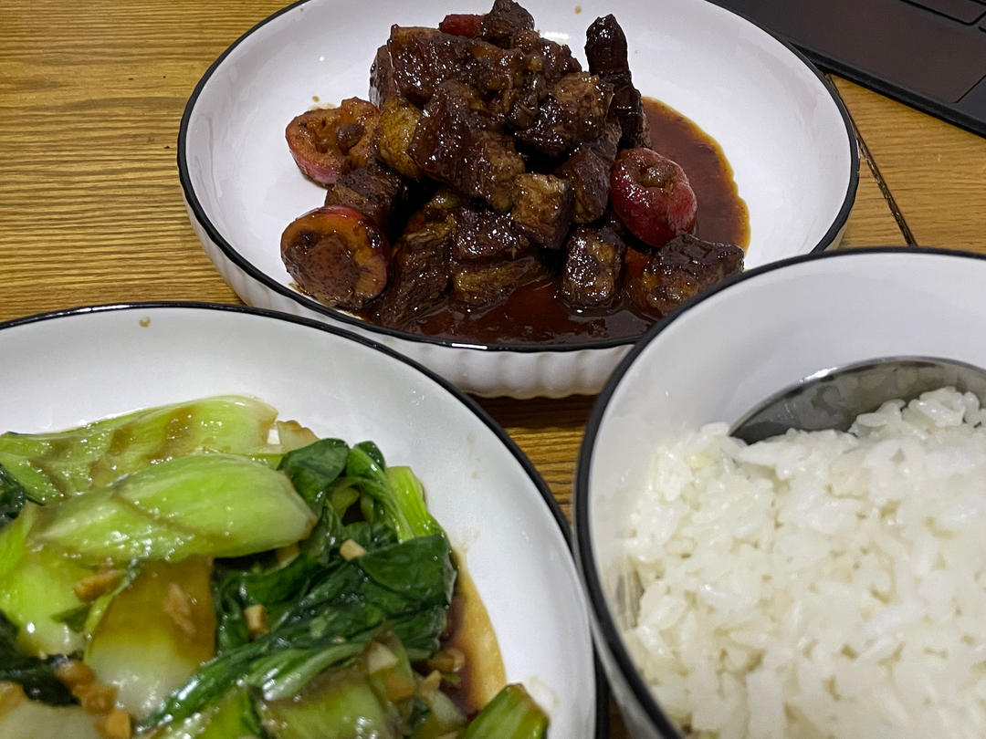 不焯水不放油的家常红烧肉