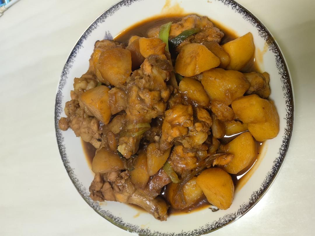 土豆焖鸡腿