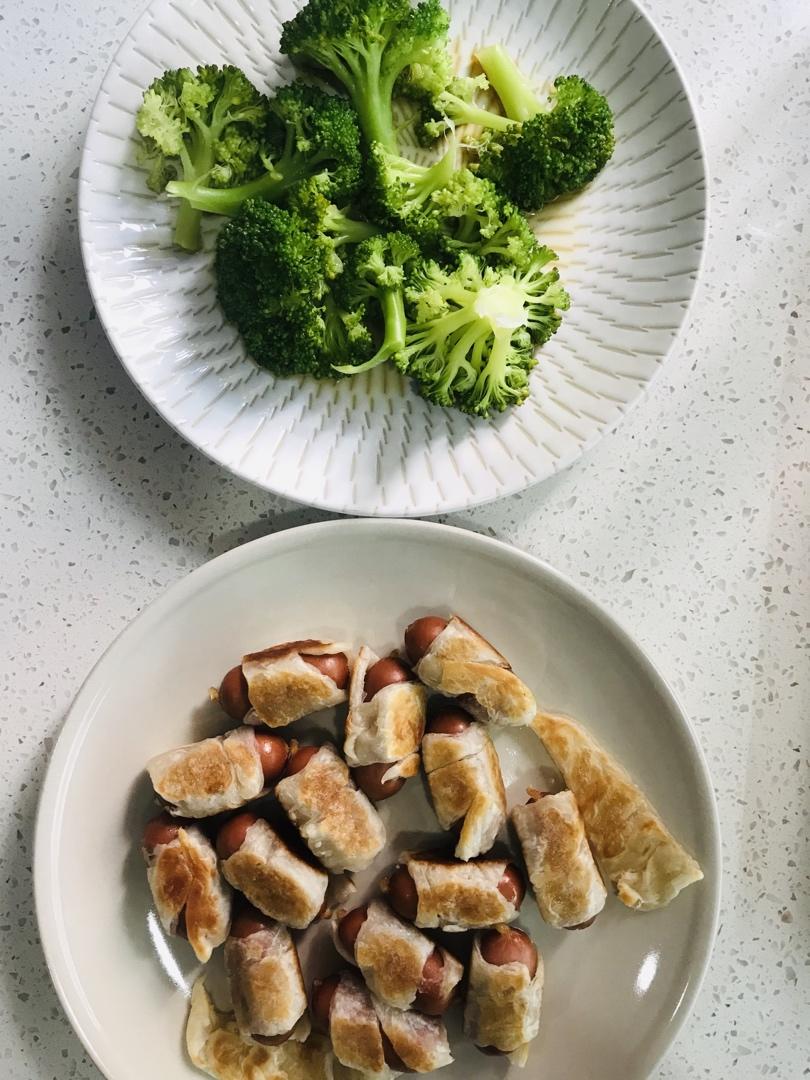 香酥香肠卷