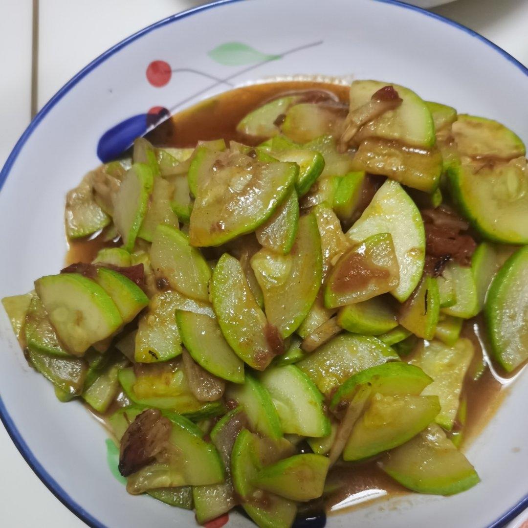 西红柿炒西葫芦