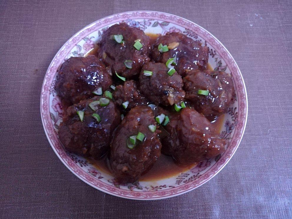 四喜丸子（红烧狮子头）