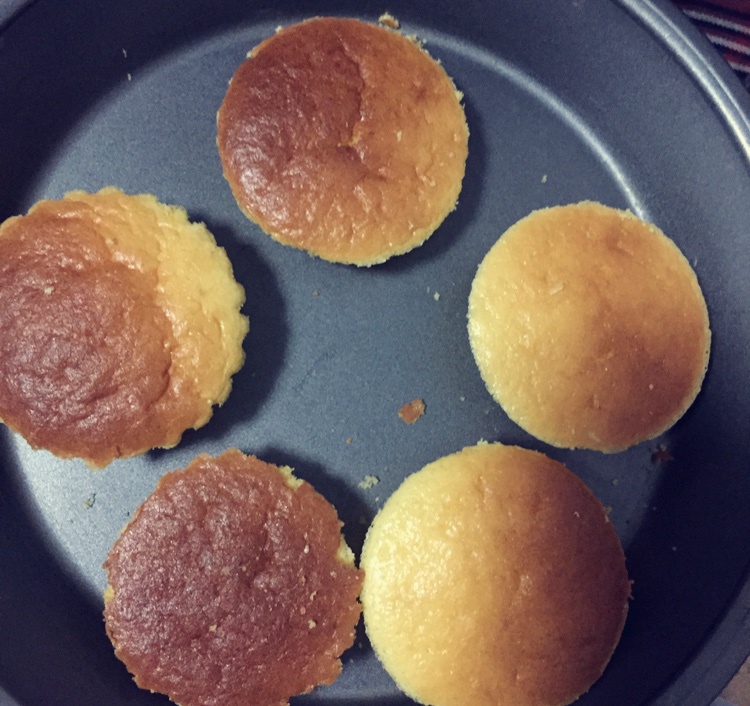 奶香迷你蛋糕仔