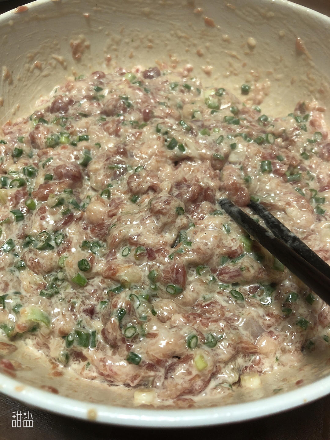 松软多汁的肉包子