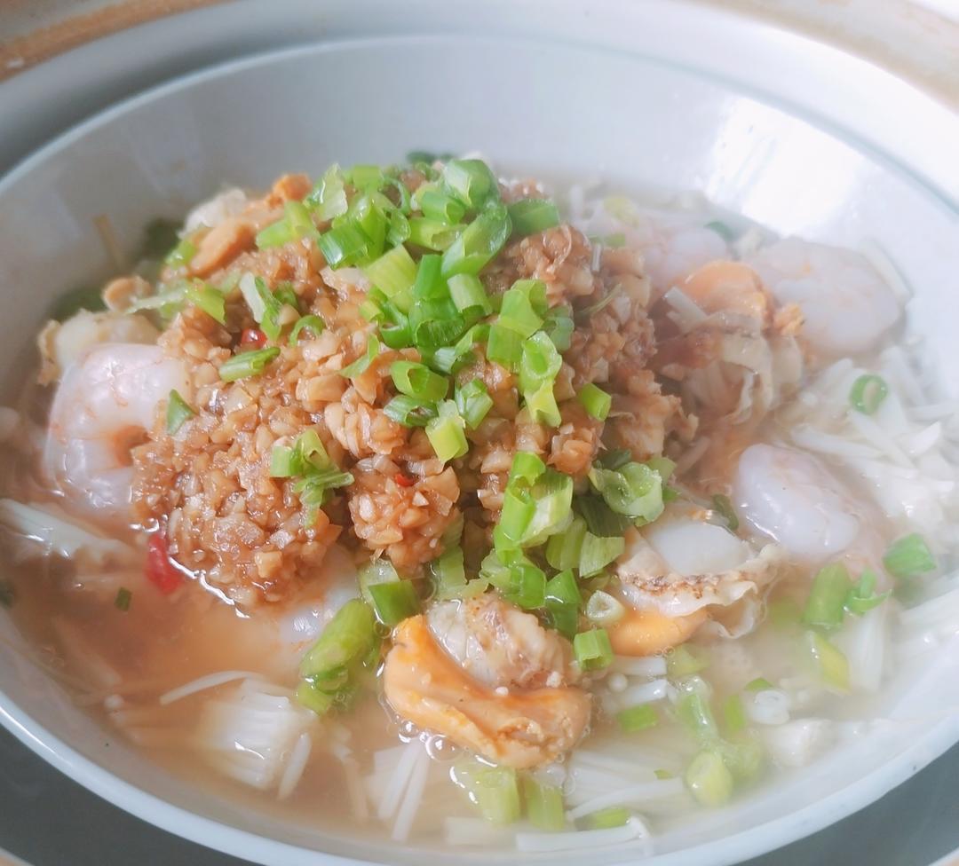 蒜蓉金针菇扇贝