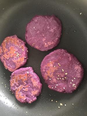 简单紫薯饼的做法 步骤6