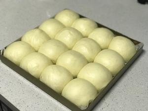 椰蓉小面包—超级松软的做法 步骤7