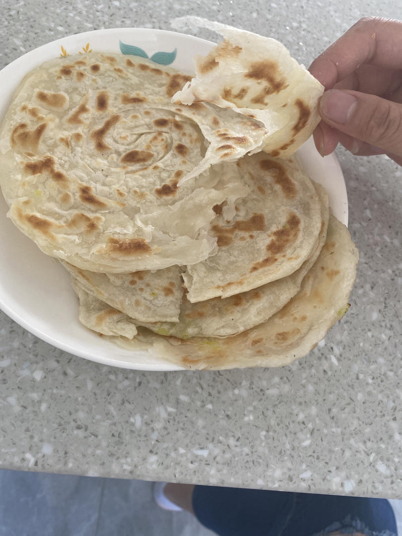 家常葱油饼 柔软多层 凉了也不硬 附细节视频详解