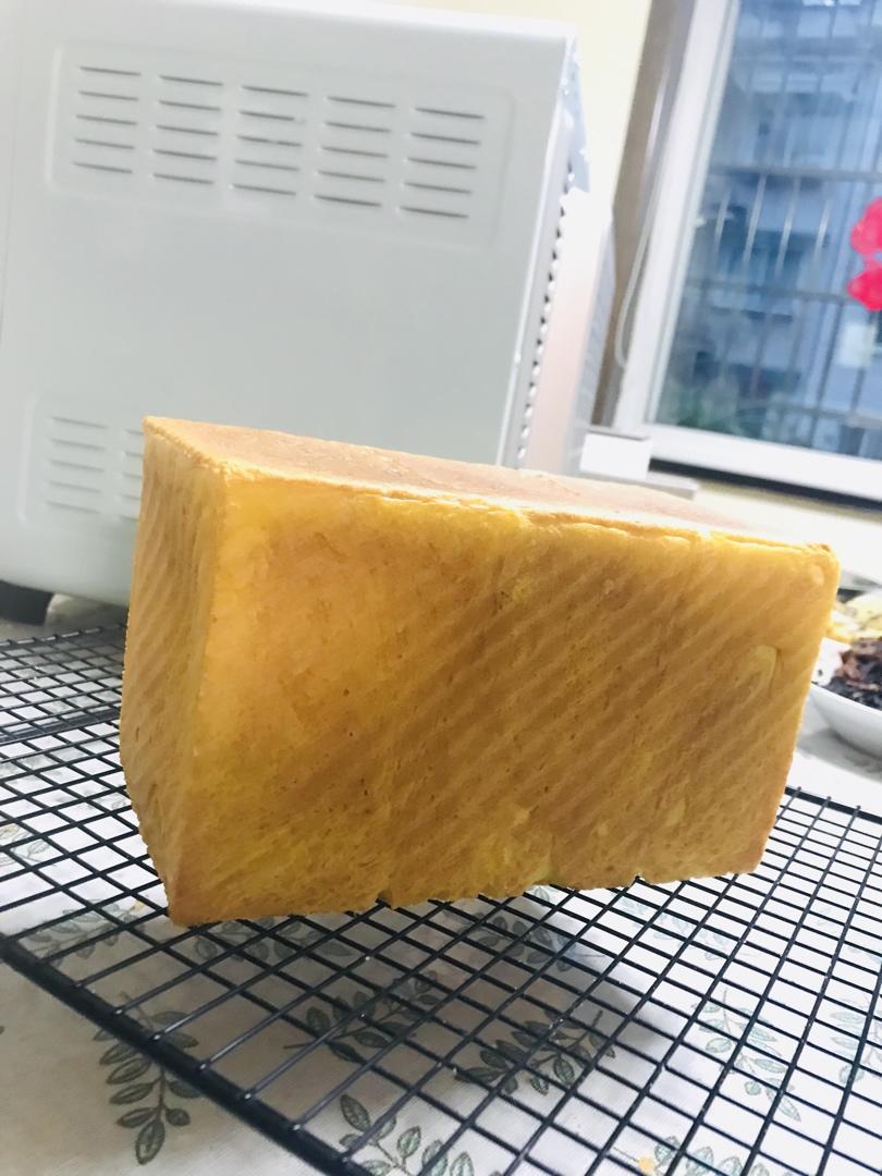 南瓜奶香吐司