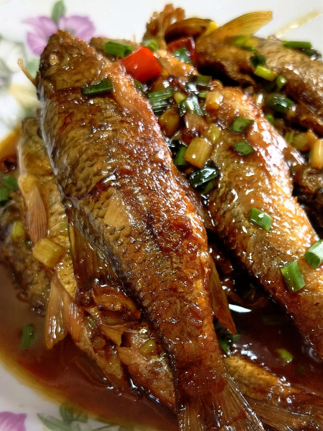 红烧小溪鱼（石盘鱼）