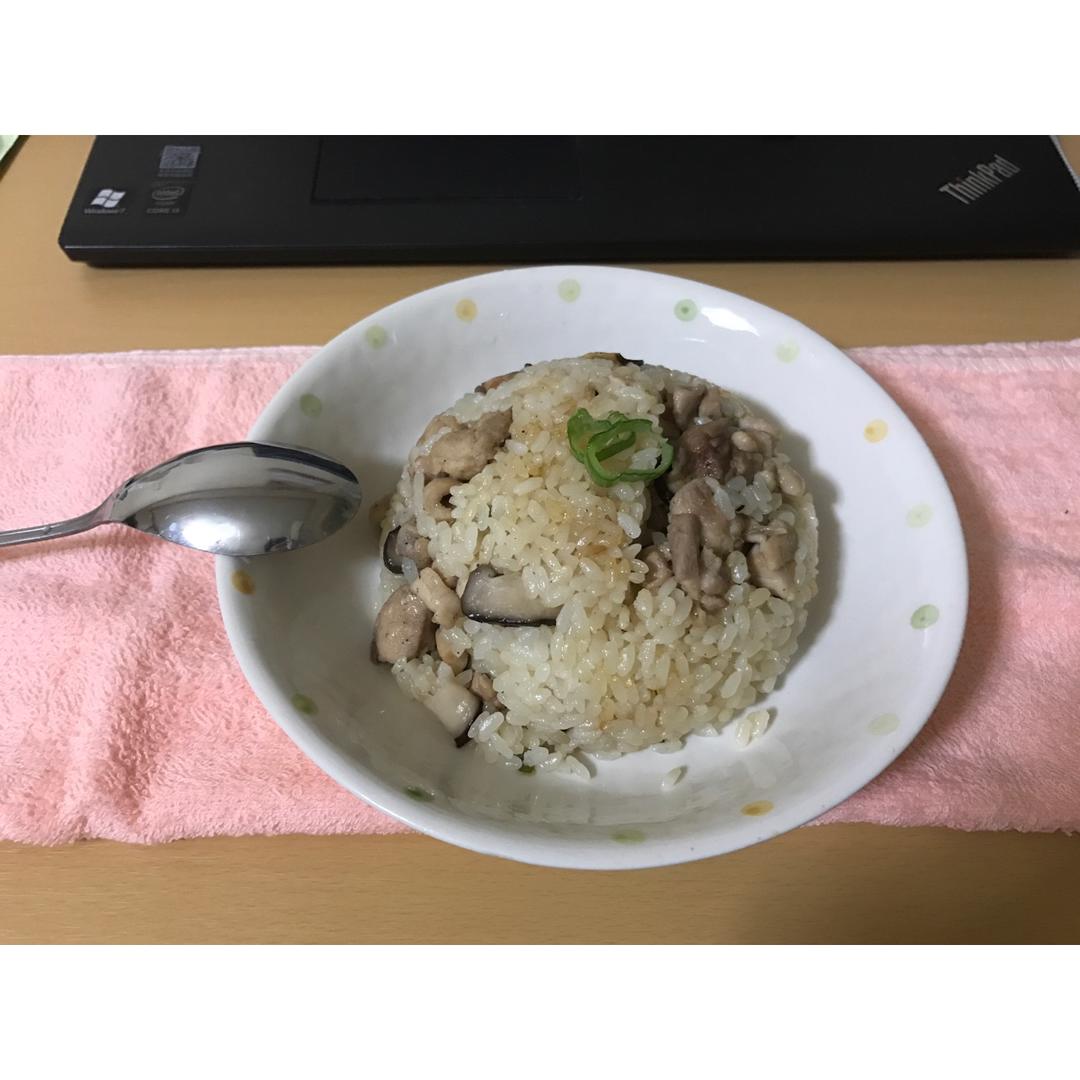 香菇鸡肉饭