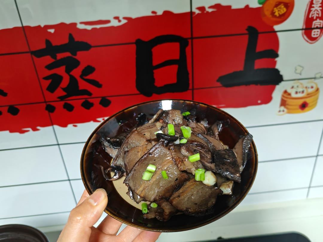 腊肉炒虎掌菌