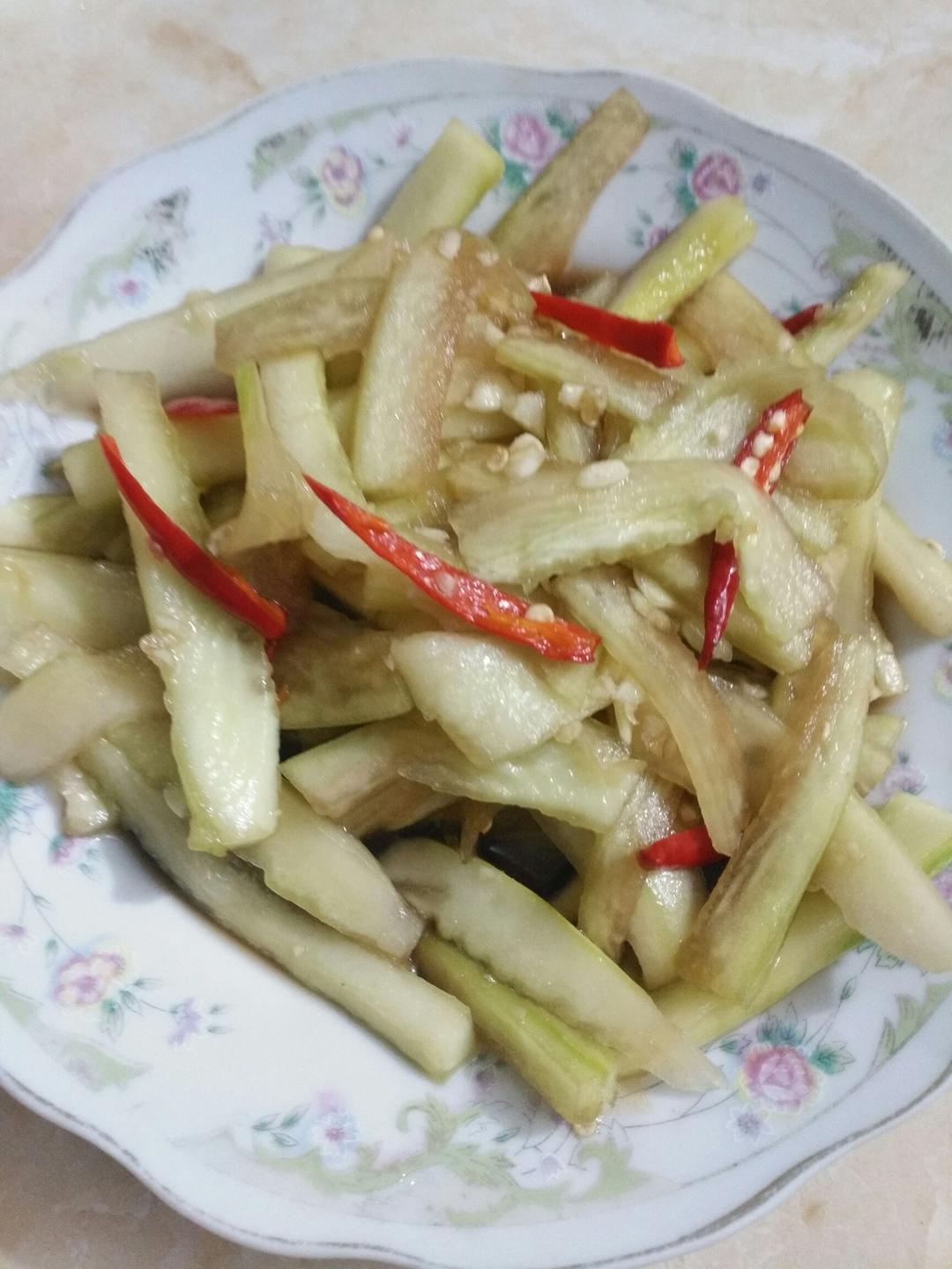 凉拌西瓜皮