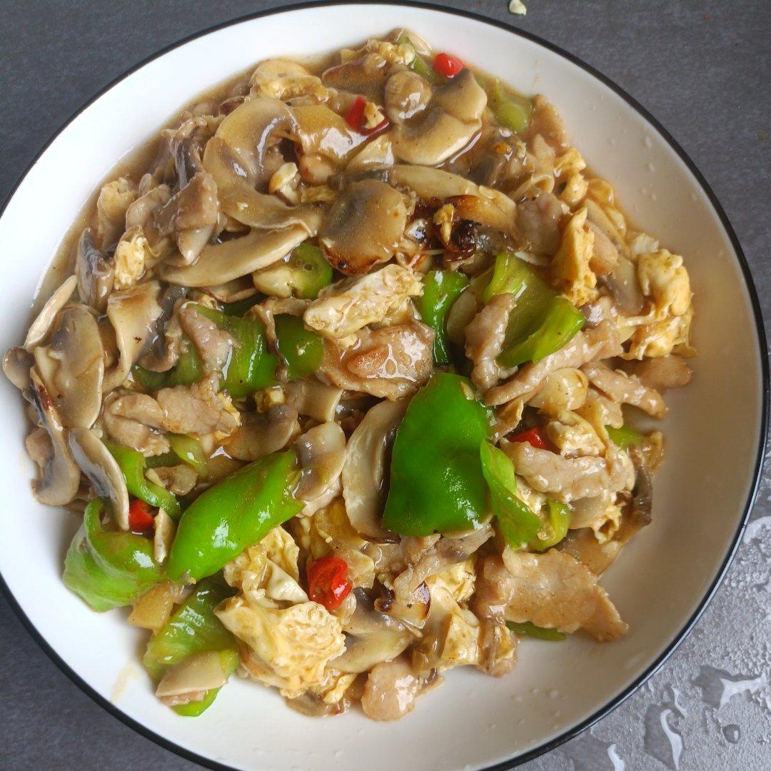 口蘑炒鸡蛋